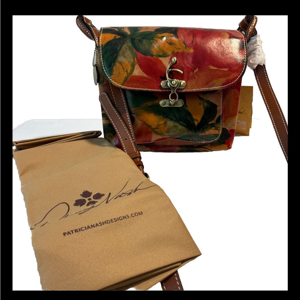 Patricia Nash cross body Leandra bag.  NWT with dust bag approx 9x9x5